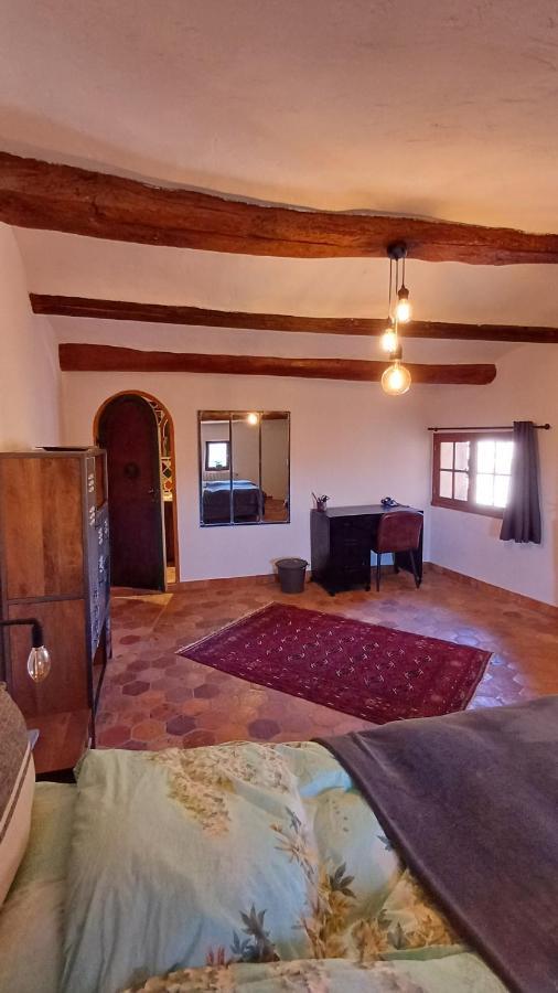 Maison Porte Heureuse Русийон Экстерьер фото